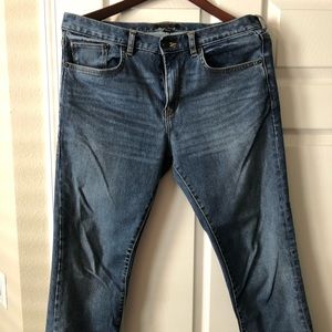 Banana Republic premium performance jeans 33/30